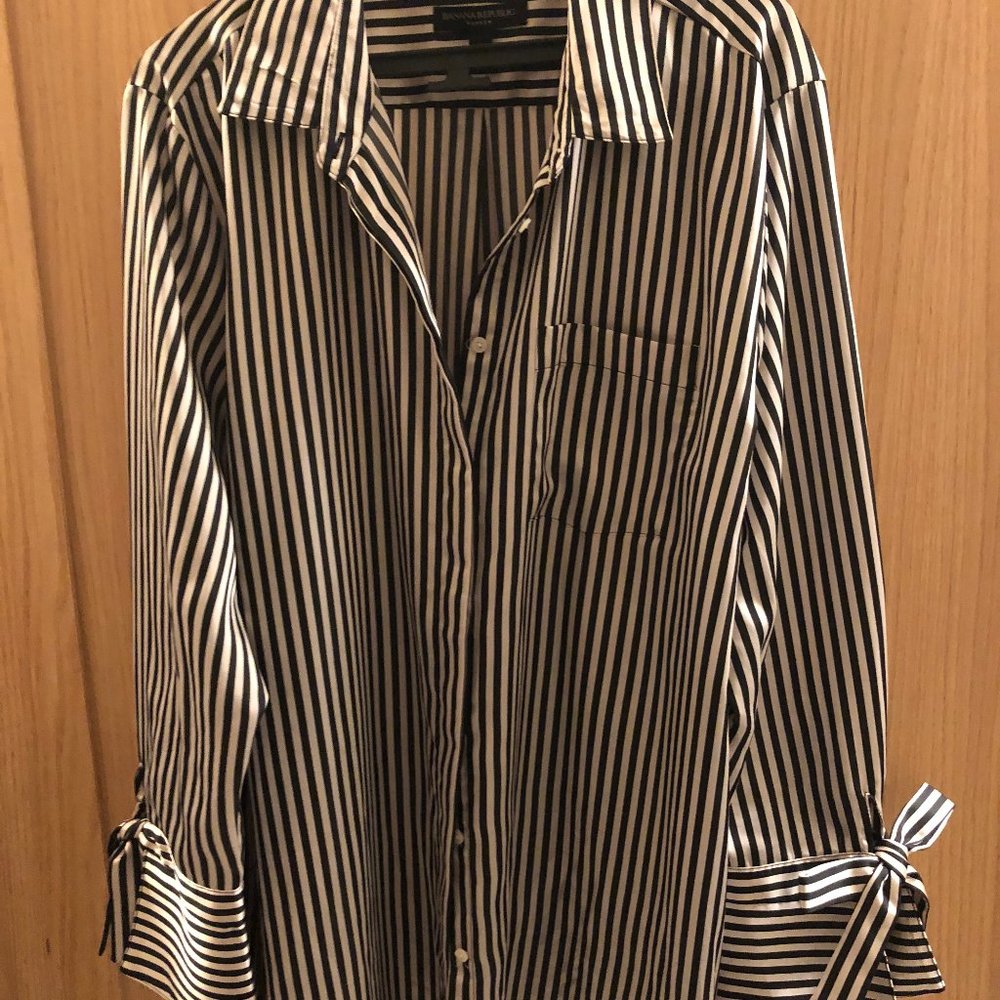 Banana Republic Satin Tunic Blouse